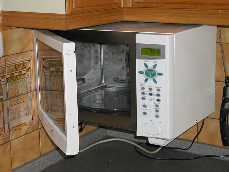 Image of a Microwave Oven.